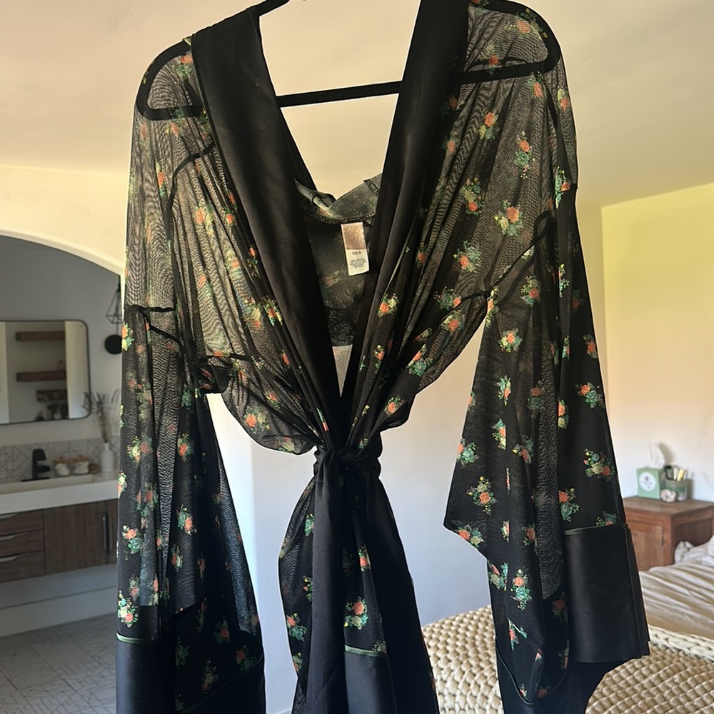 Black HAH Kimono Robe, XS/S